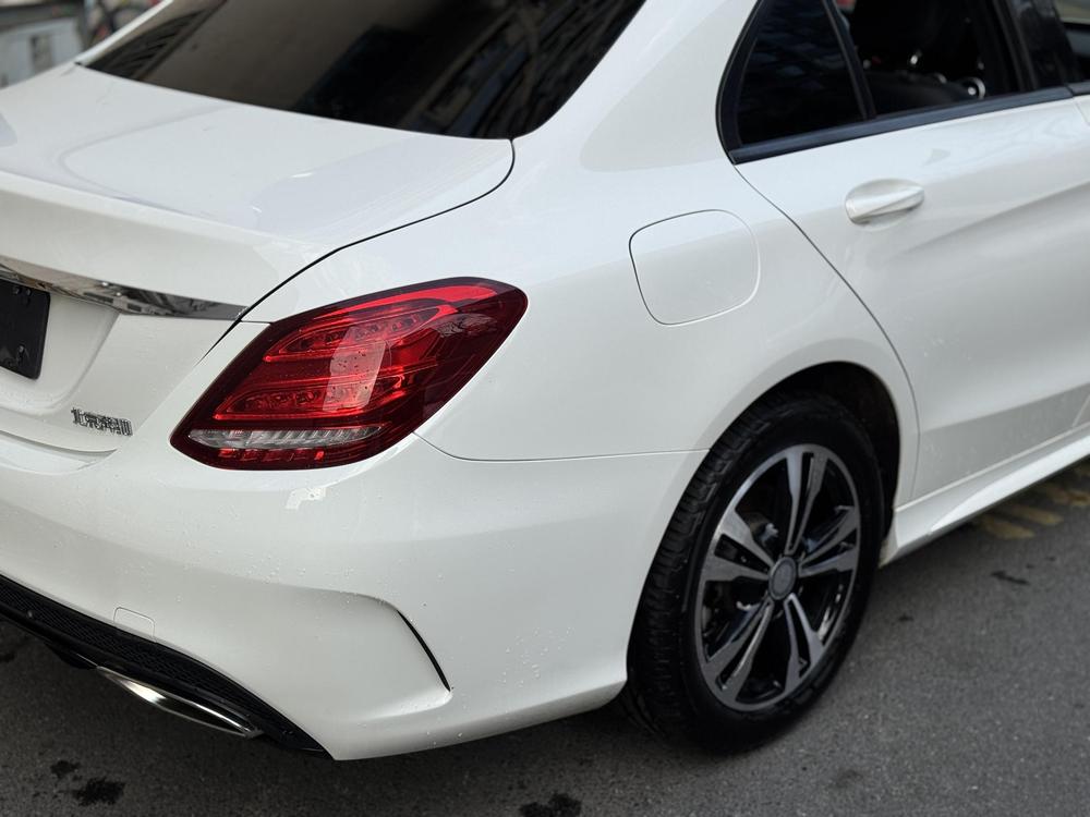 Mercedes-Benz Mercedes-Benz C-Class