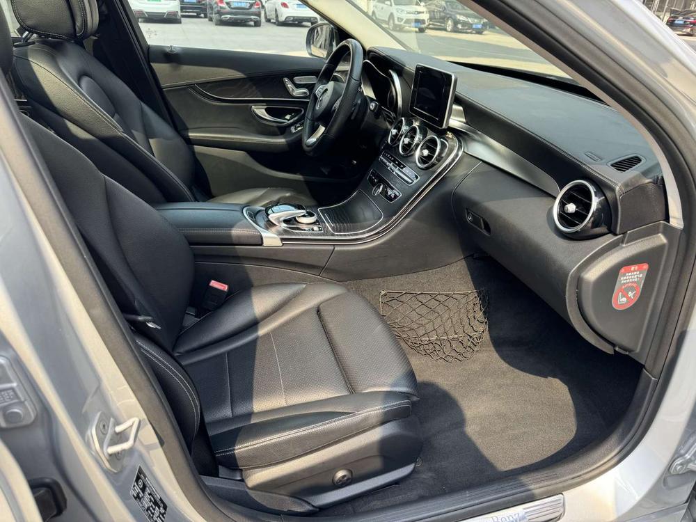Mercedes-Benz Mercedes-Benz C-Class