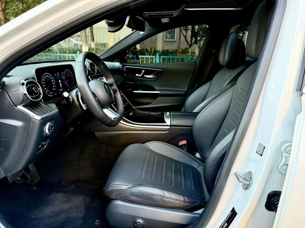 Mercedes-Benz Mercedes-Benz C-Class