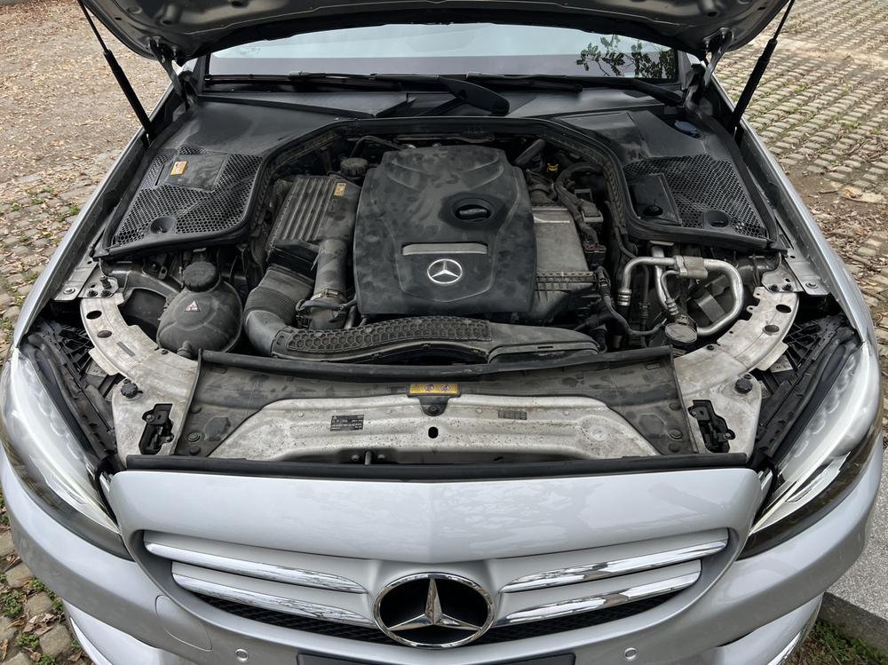 Mercedes-Benz Mercedes-Benz C-Class