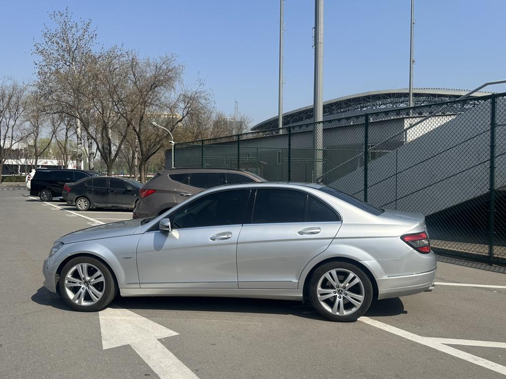 Mercedes-Benz Mercedes-Benz C-Class