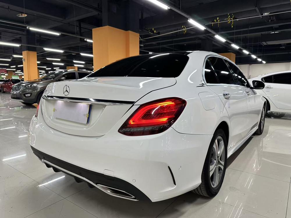 Mercedes-Benz Mercedes-Benz C-Class