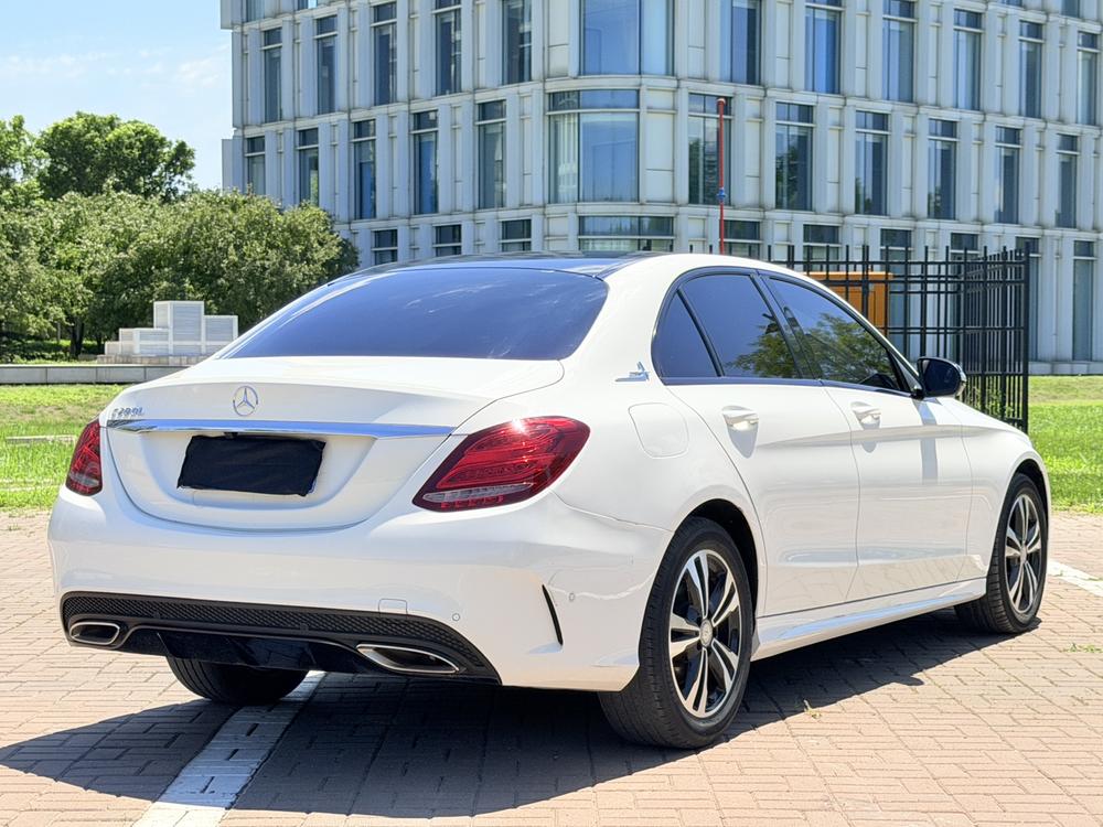 Mercedes-Benz Mercedes-Benz C-Class