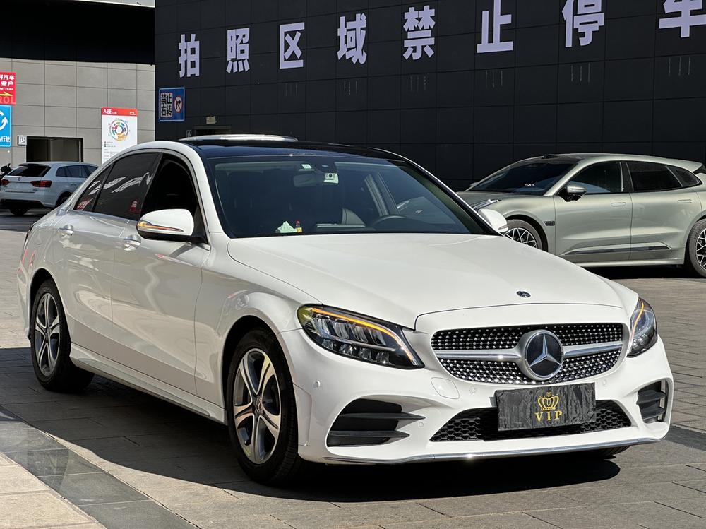 Mercedes-Benz Mercedes-Benz C-Class