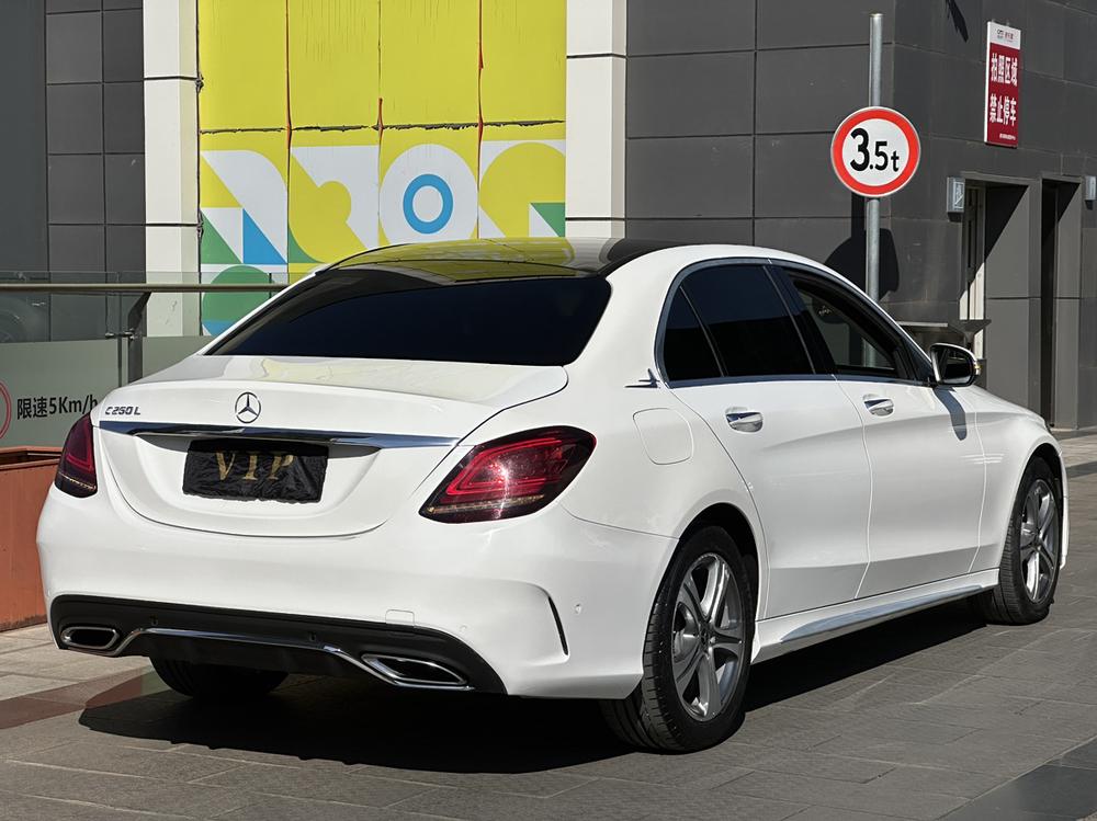 Mercedes-Benz Mercedes-Benz C-Class
