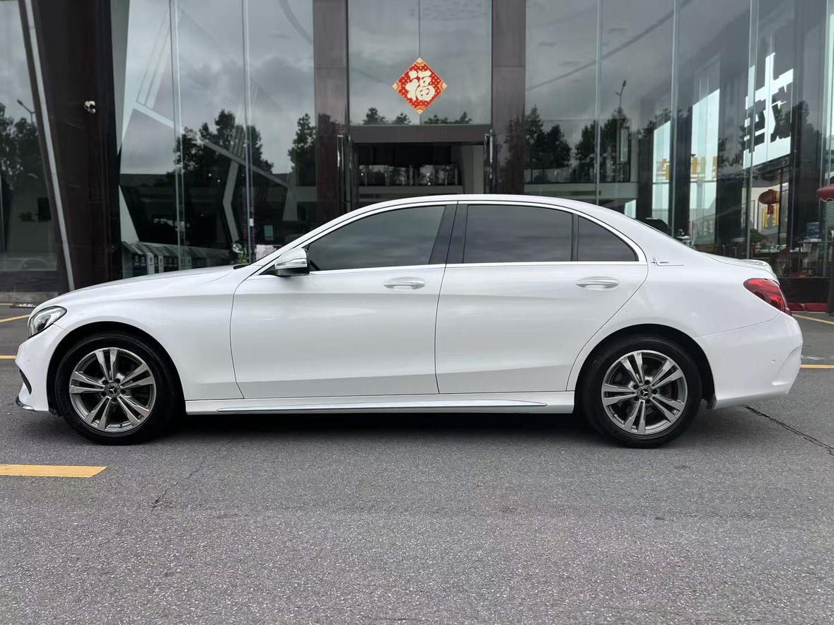 Mercedes-Benz Mercedes-Benz C-Class