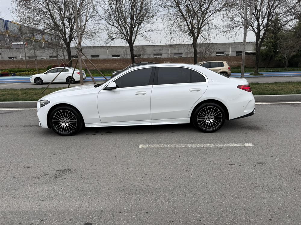 Mercedes-Benz Mercedes-Benz C-Class