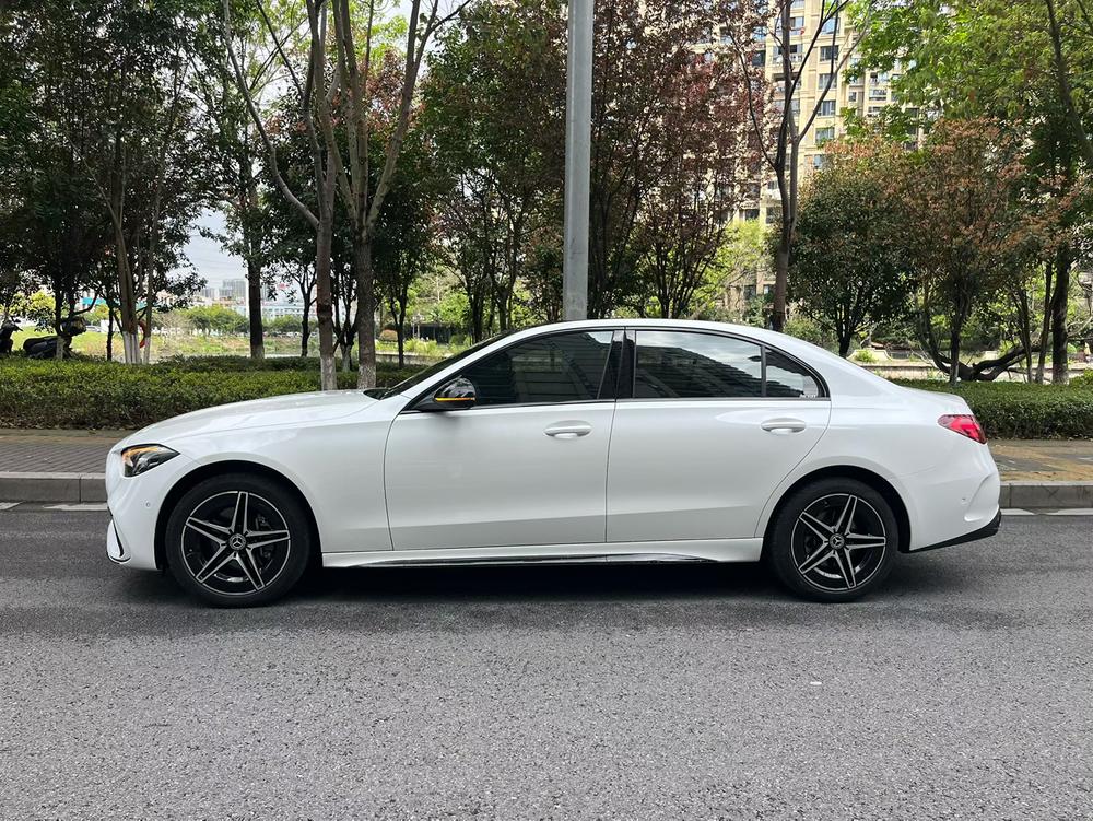 Mercedes-Benz Mercedes-Benz C-Class