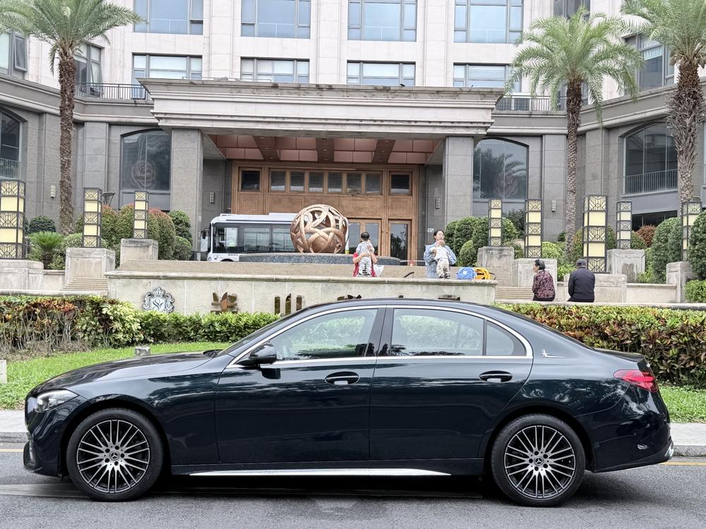 Mercedes-Benz Mercedes-Benz C-Class