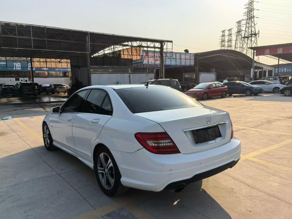 Mercedes-Benz Mercedes-Benz C-Class