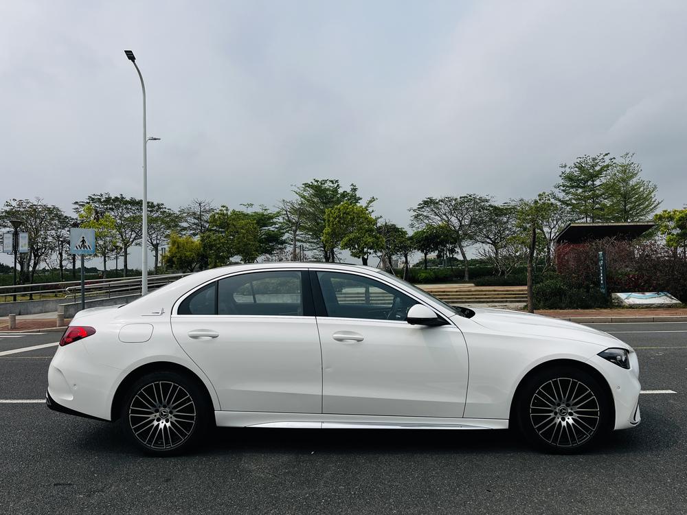 Mercedes-Benz Mercedes-Benz C-Class