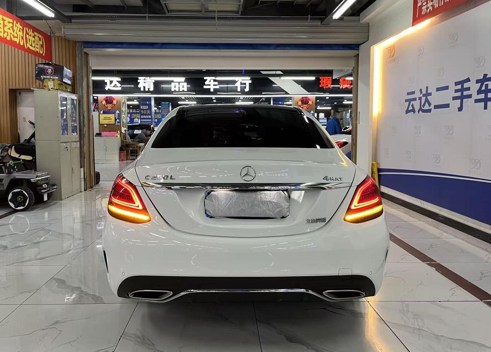 Mercedes-Benz Mercedes-Benz C-Class