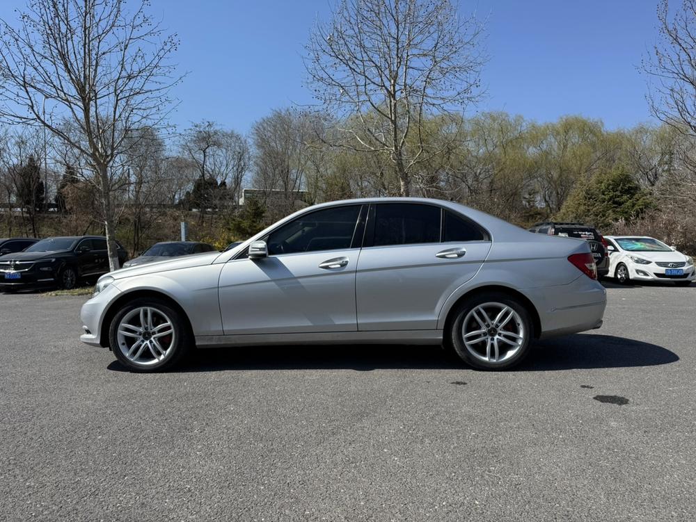 Mercedes-Benz Mercedes-Benz C-Class