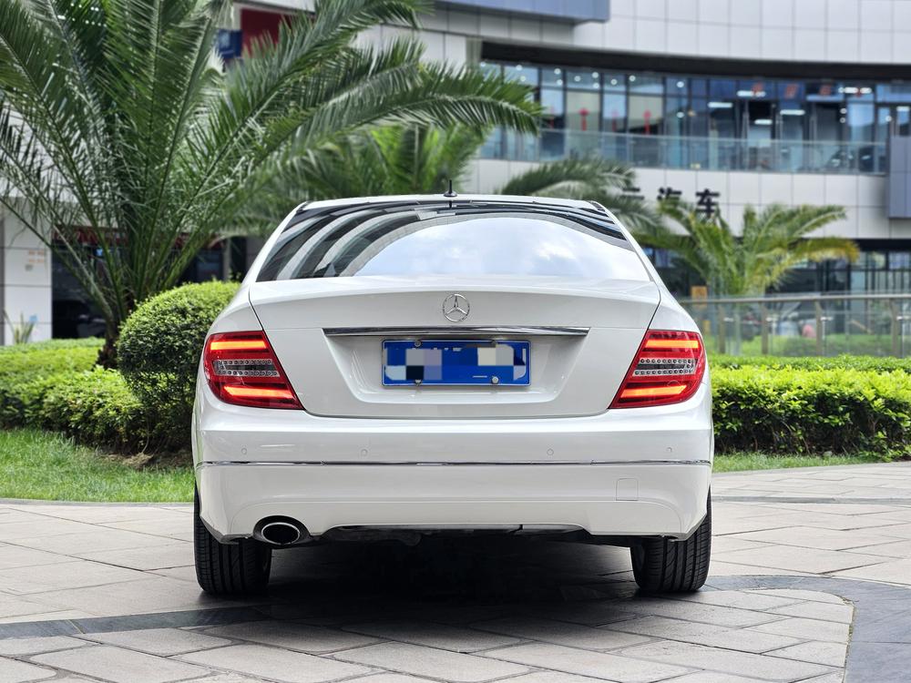 Mercedes-Benz Mercedes-Benz C-Class