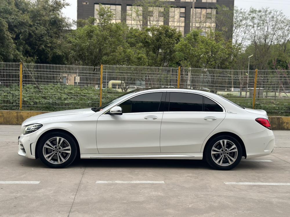 Mercedes-Benz Mercedes-Benz C-Class