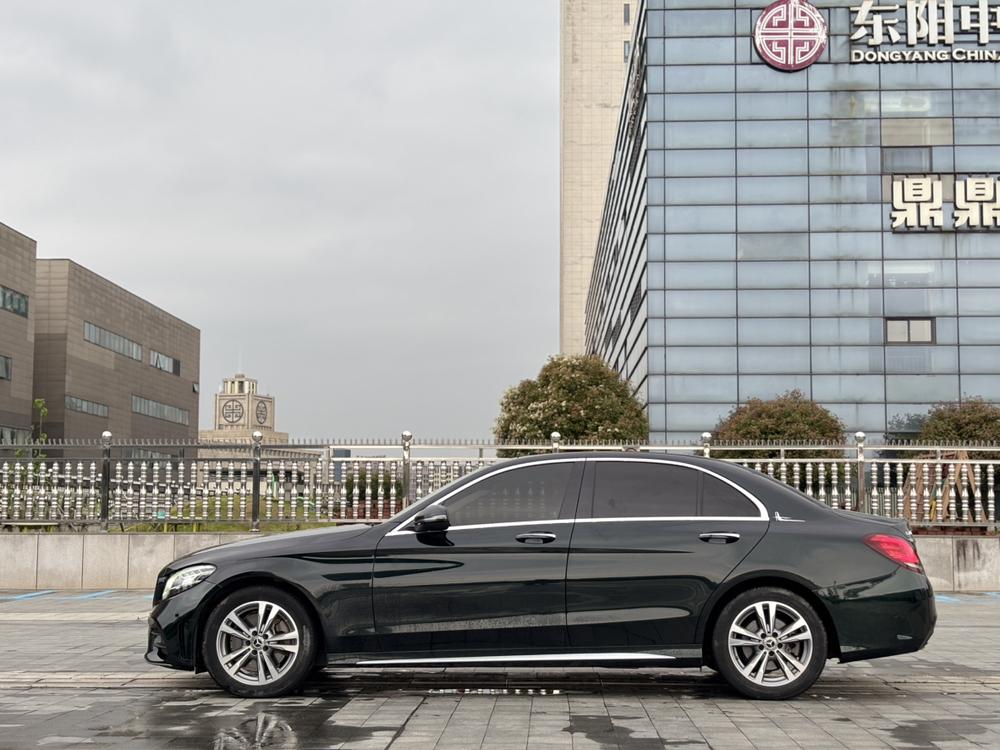 Mercedes-Benz Mercedes-Benz C-Class