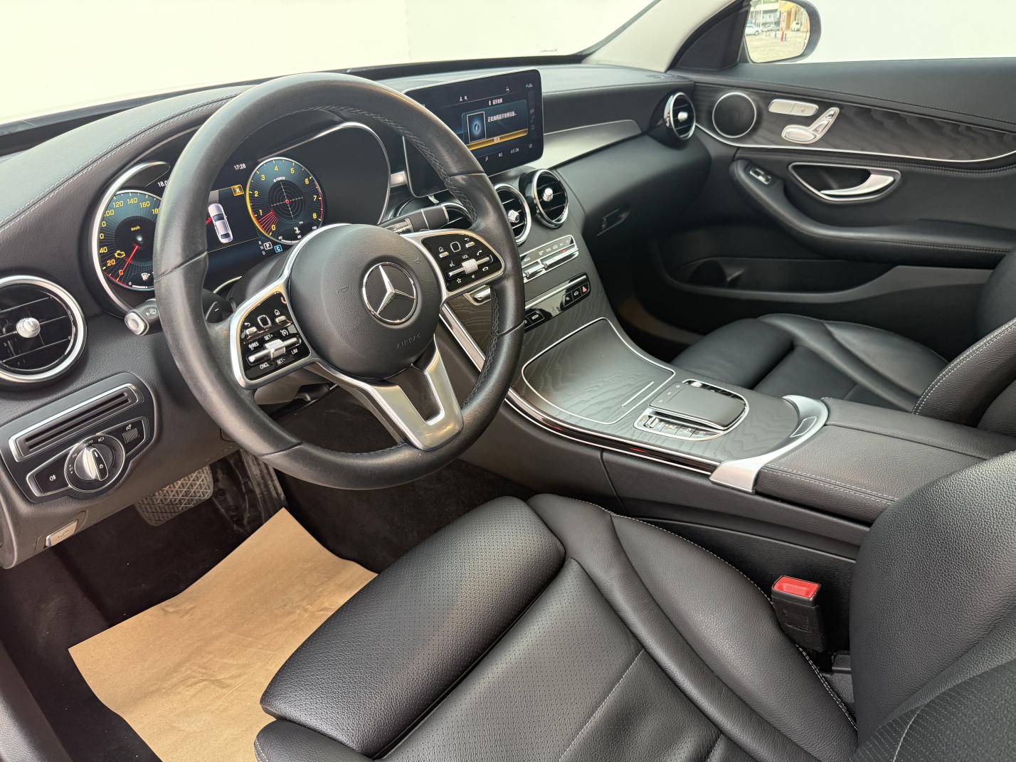 Mercedes-Benz Mercedes-Benz C-Class