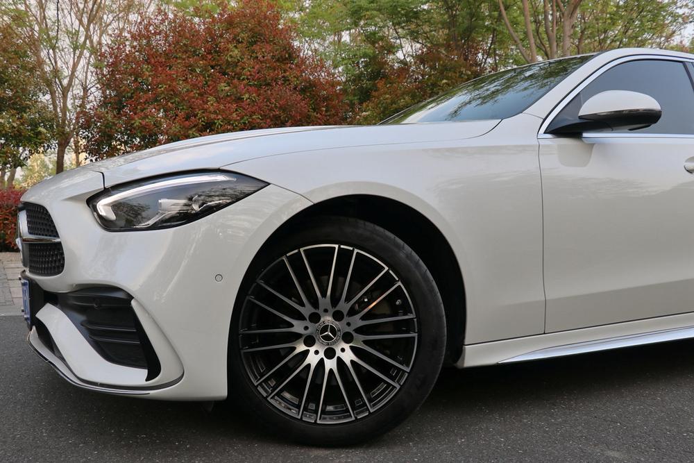 Mercedes-Benz Mercedes-Benz C-Class