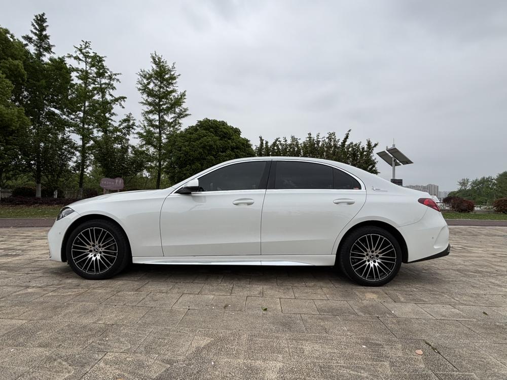 Mercedes-Benz Mercedes-Benz C-Class