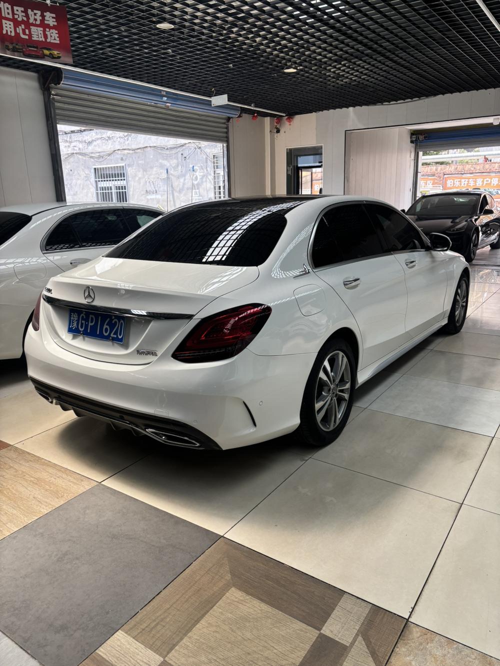 Mercedes-Benz Mercedes-Benz C-Class