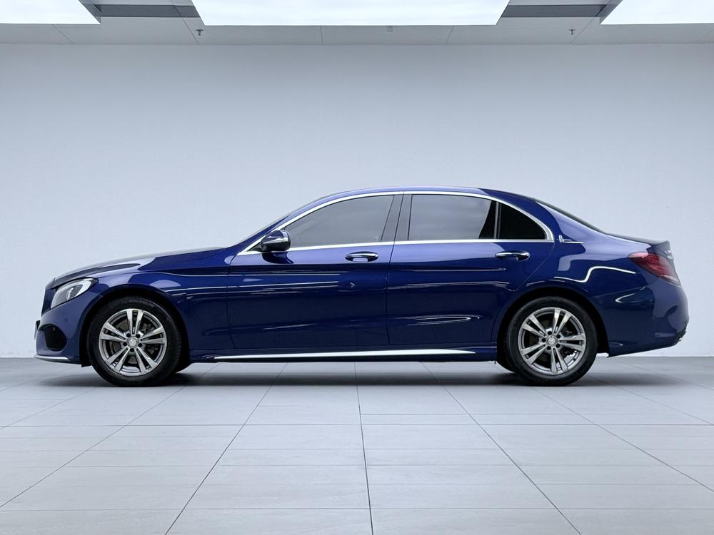 Mercedes-Benz Mercedes-Benz C-Class