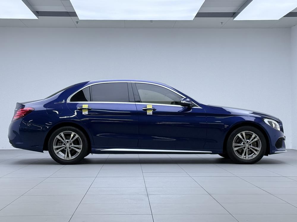 Mercedes-Benz Mercedes-Benz C-Class