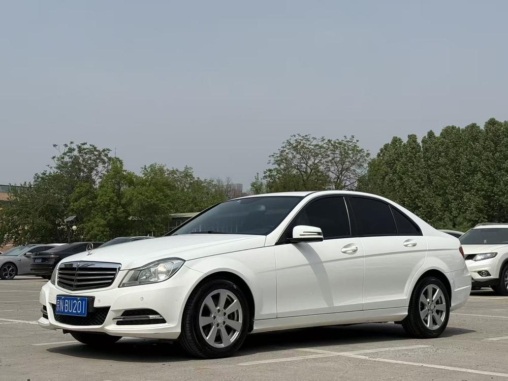 Mercedes-Benz Mercedes-Benz C-Class