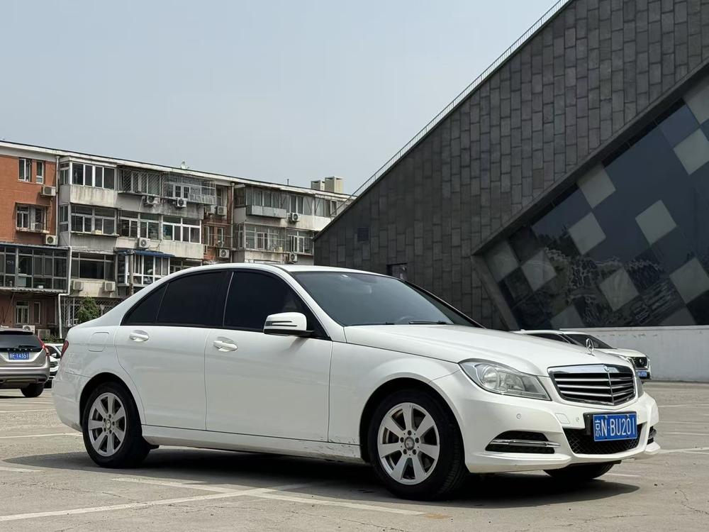 Mercedes-Benz Mercedes-Benz C-Class