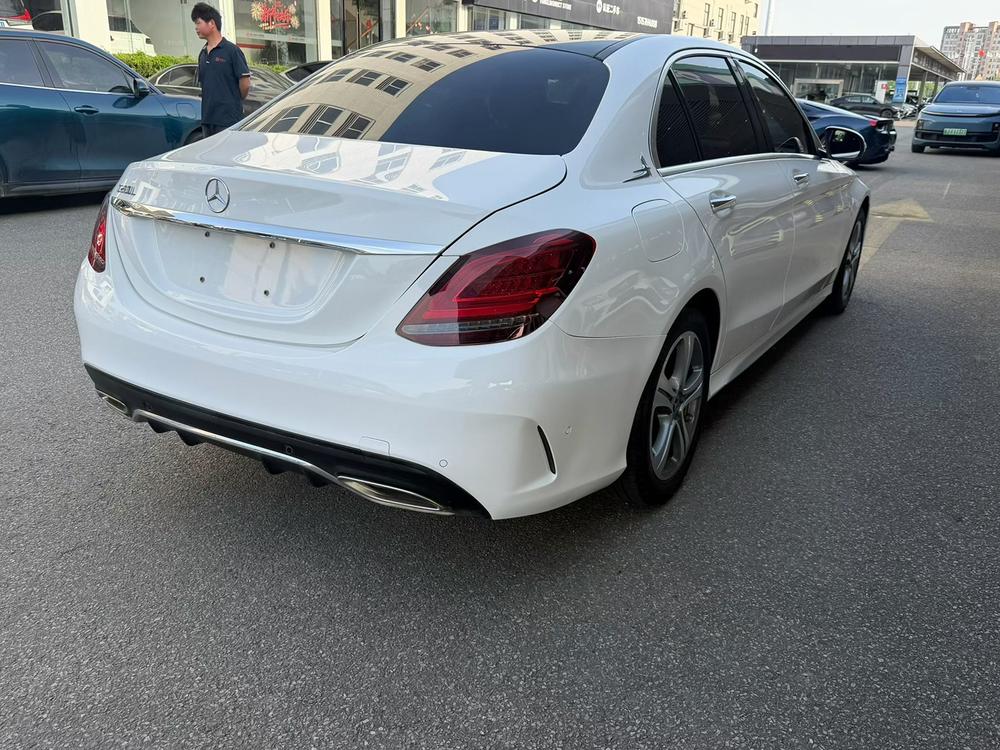 Mercedes-Benz Mercedes-Benz C-Class