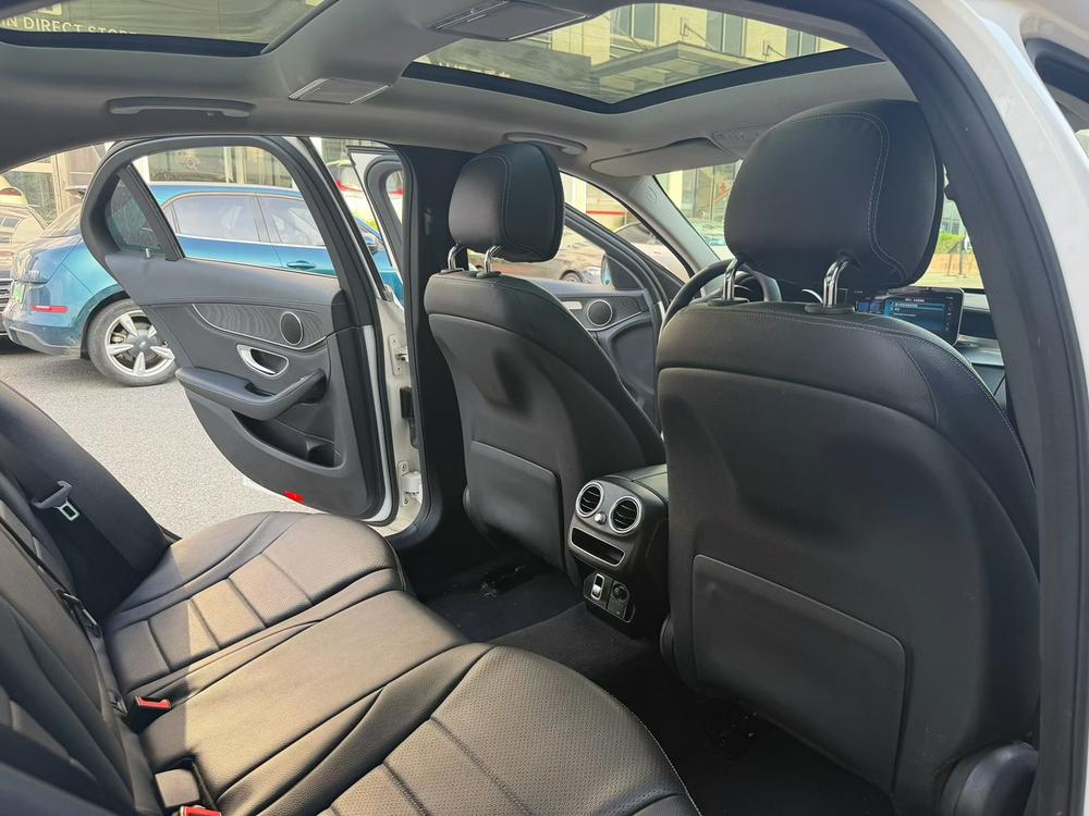 Mercedes-Benz Mercedes-Benz C-Class