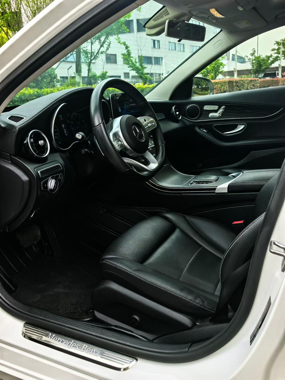 Mercedes-Benz Mercedes-Benz C-Class