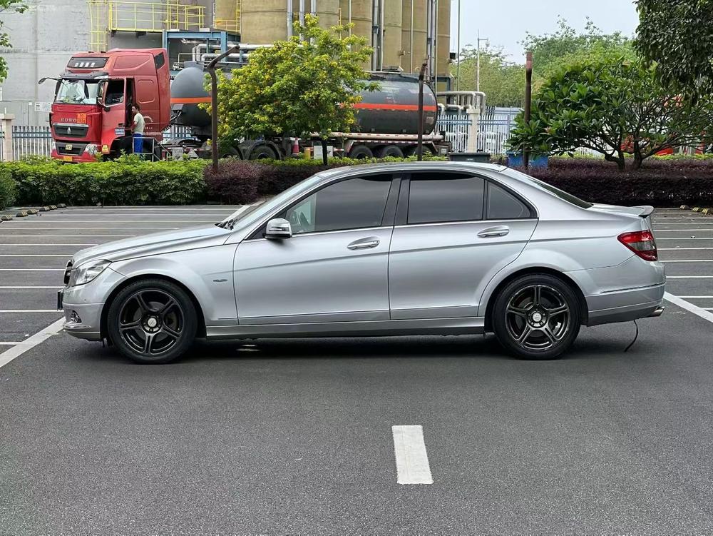 Mercedes-Benz Mercedes-Benz C-Class