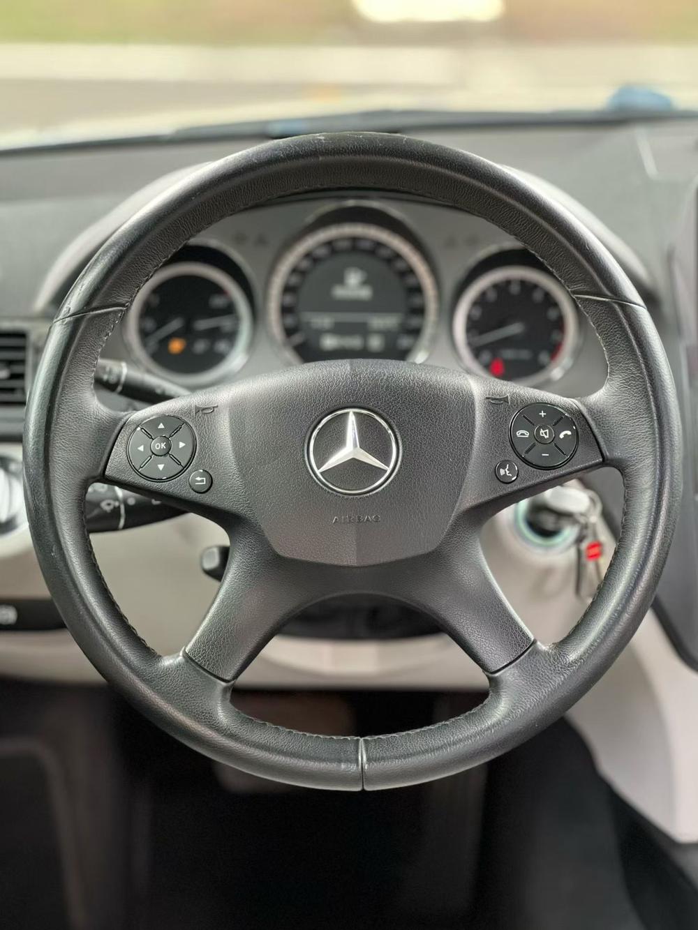 Mercedes-Benz Mercedes-Benz C-Class