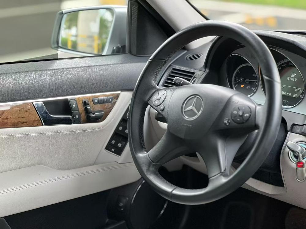 Mercedes-Benz Mercedes-Benz C-Class