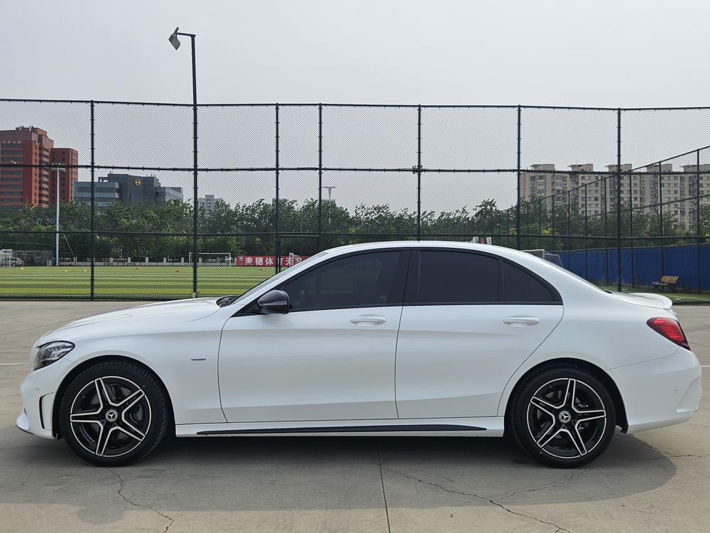 Mercedes-Benz Mercedes-Benz C-Class