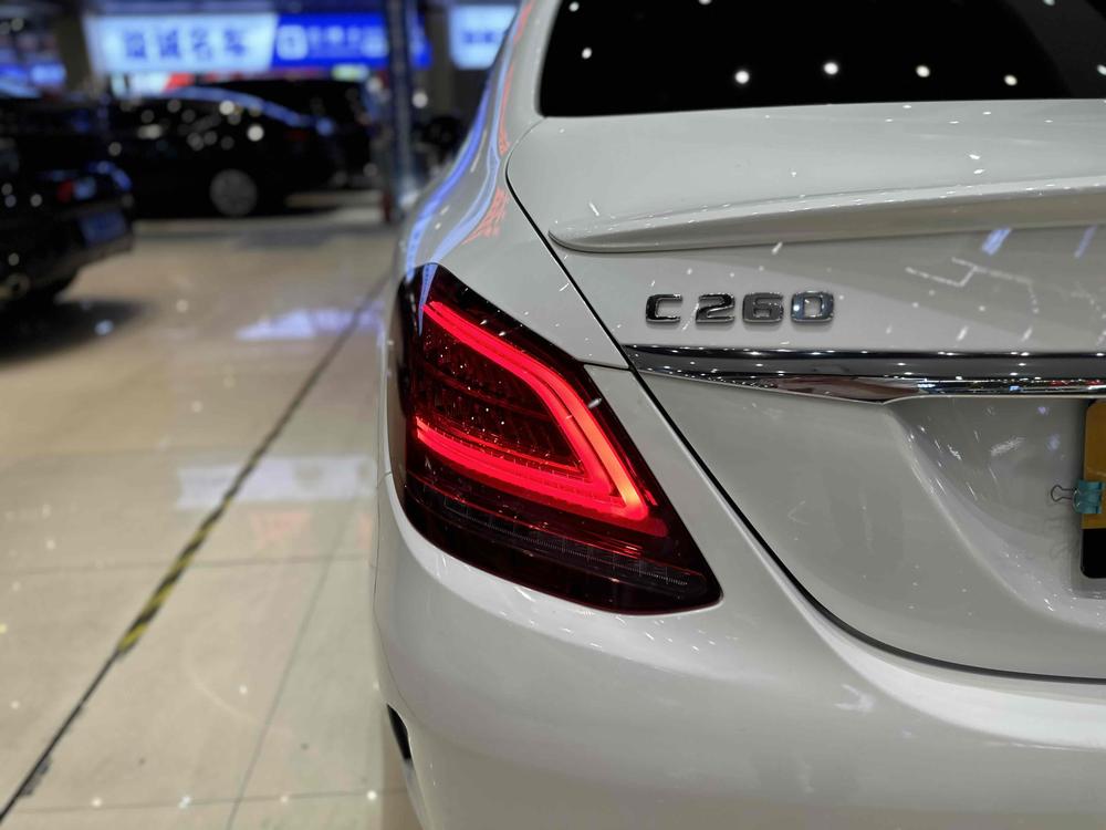 Mercedes-Benz Mercedes-Benz C-Class