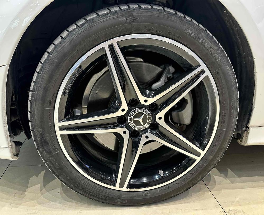 Mercedes-Benz Mercedes-Benz C-Class