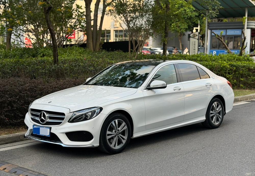 Mercedes-Benz Mercedes-Benz C-Class