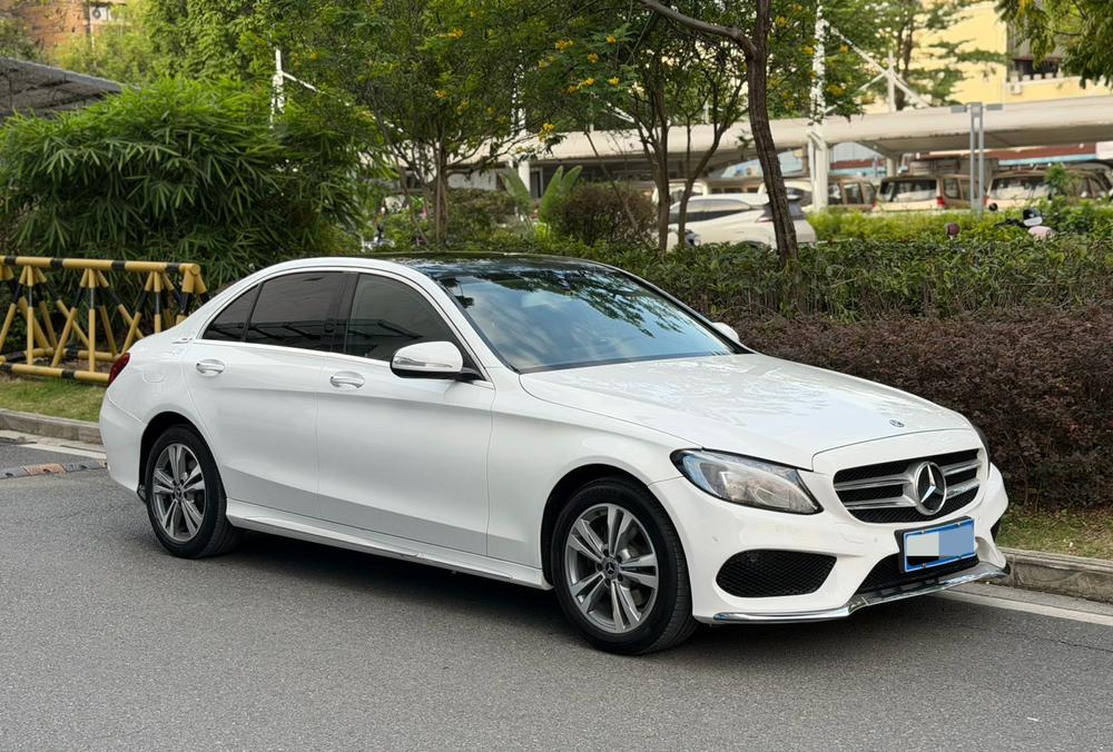 Mercedes-Benz Mercedes-Benz C-Class