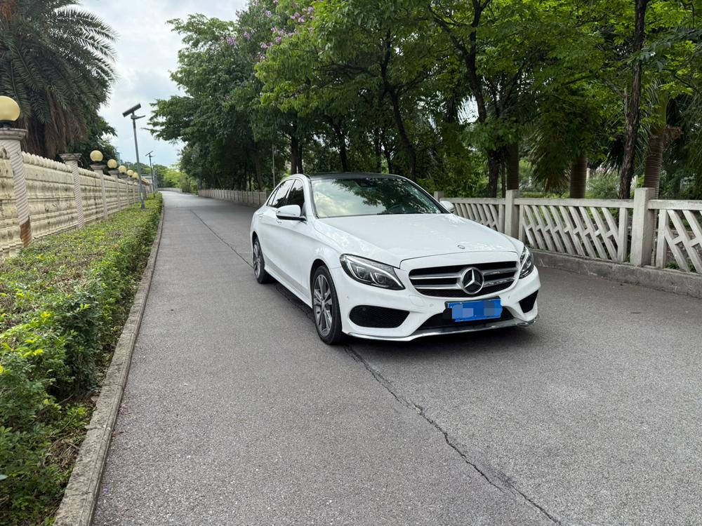 Mercedes-Benz Mercedes-Benz C-Class