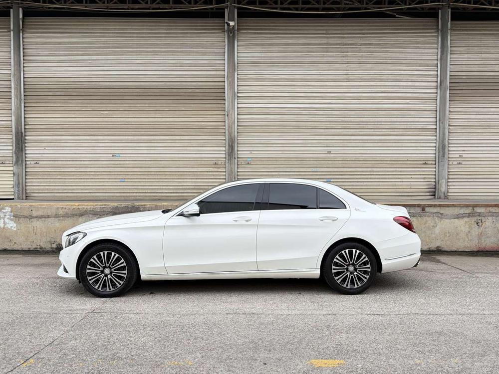 Mercedes-Benz Mercedes-Benz C-Class
