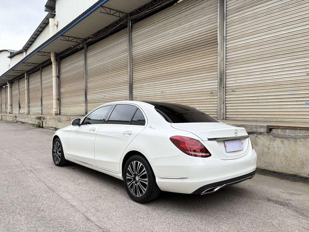 Mercedes-Benz Mercedes-Benz C-Class