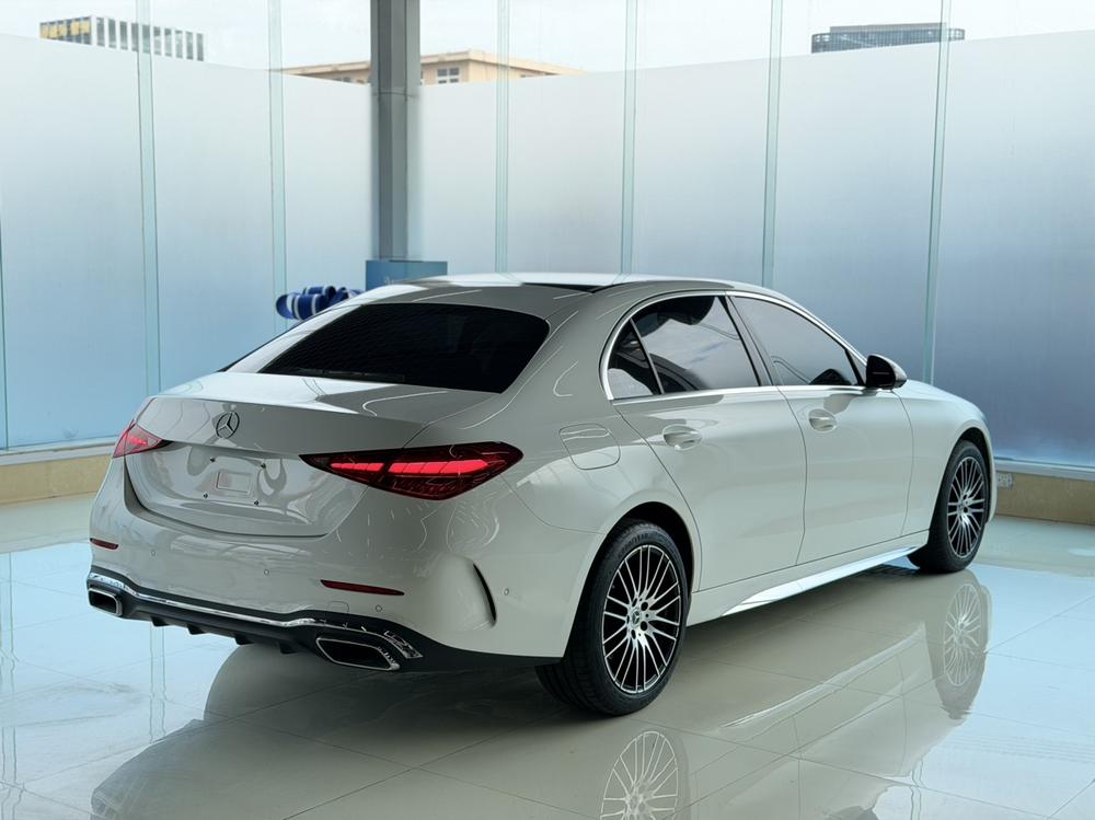 Mercedes-Benz Mercedes-Benz C-Class