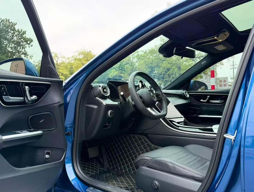 Mercedes-Benz Mercedes-Benz C-Class