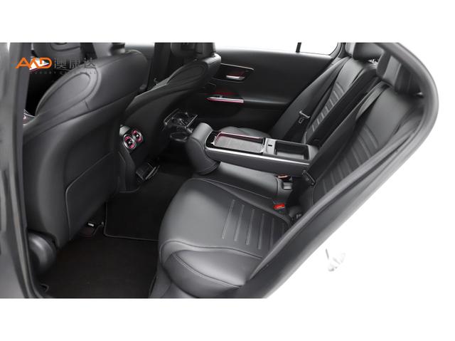 Mercedes-Benz Mercedes-Benz C-Class