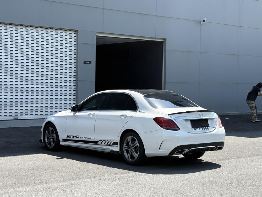 Mercedes-Benz Mercedes-Benz C-Class