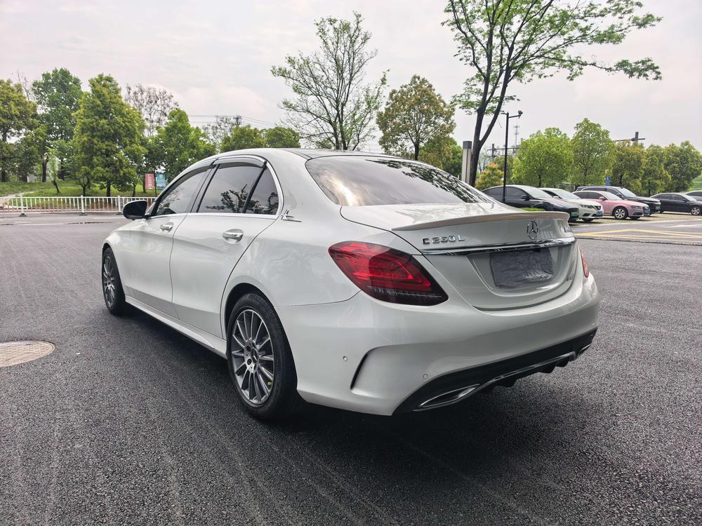 Mercedes-Benz Mercedes-Benz C-Class