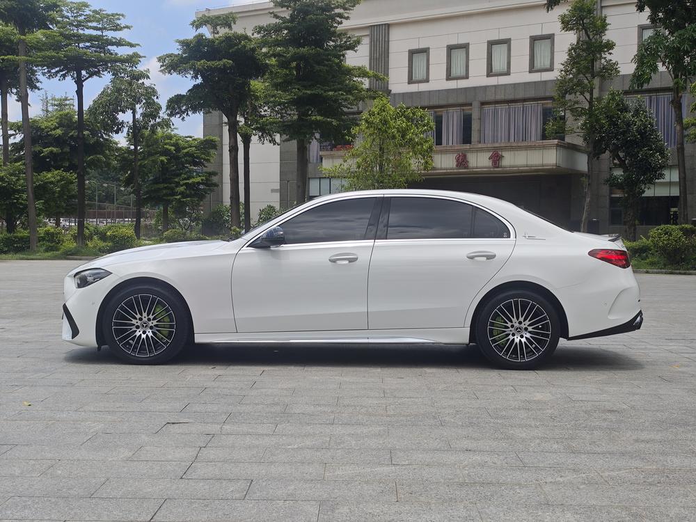 Mercedes-Benz Mercedes-Benz C-Class