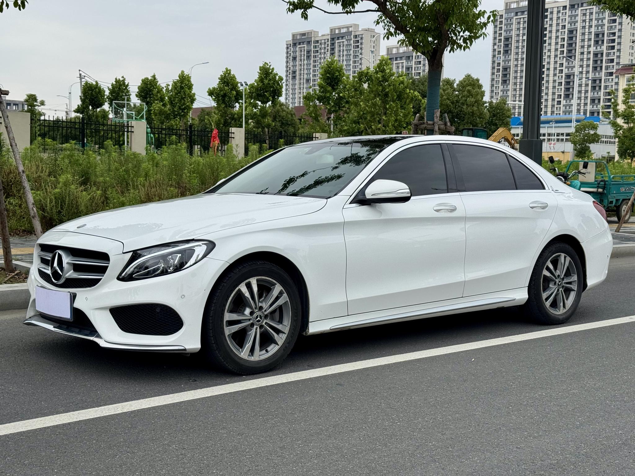 Mercedes-Benz Mercedes-Benz C-Class