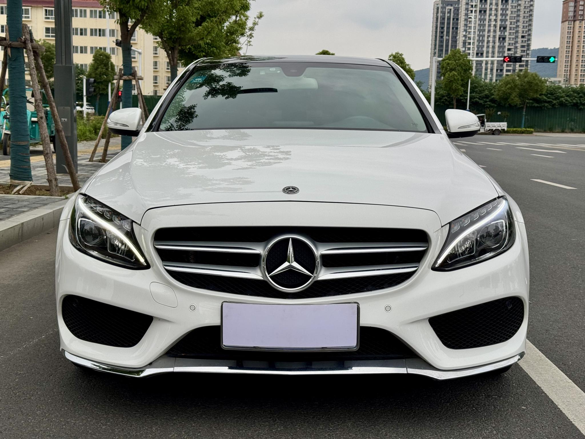 Mercedes-Benz Mercedes-Benz C-Class